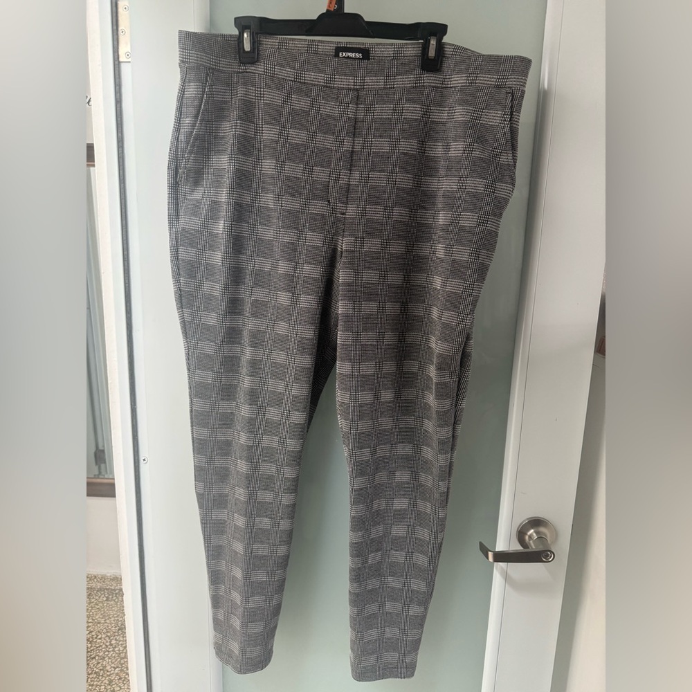 Express Gray Dress Pants with Geometric Pattern